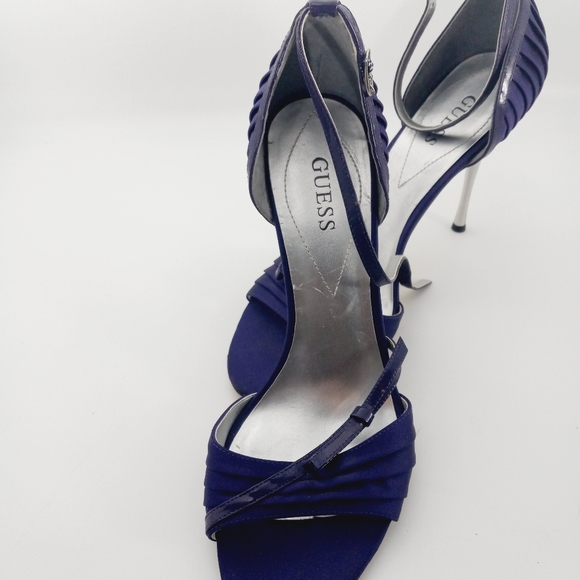 GUESS PURPLE HEELS - Picture 3 of 7